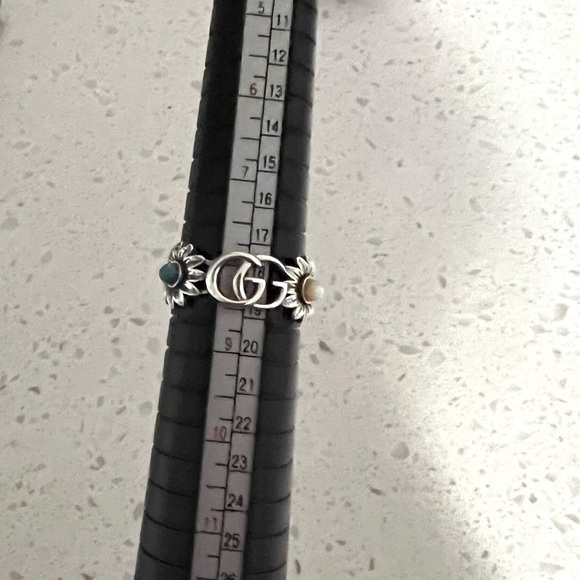 Gucci Double G mother of pearl ring new with out package.size 8 - Picture 8 of 8